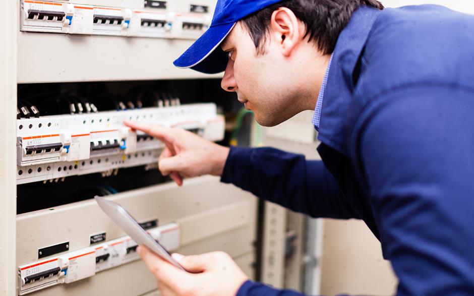 recherche travail électricien bâtiment Courbevoie
